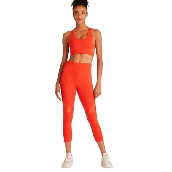 ALALA High Waist Cropped Leggings Size XS NWT - Picture 1 of 8